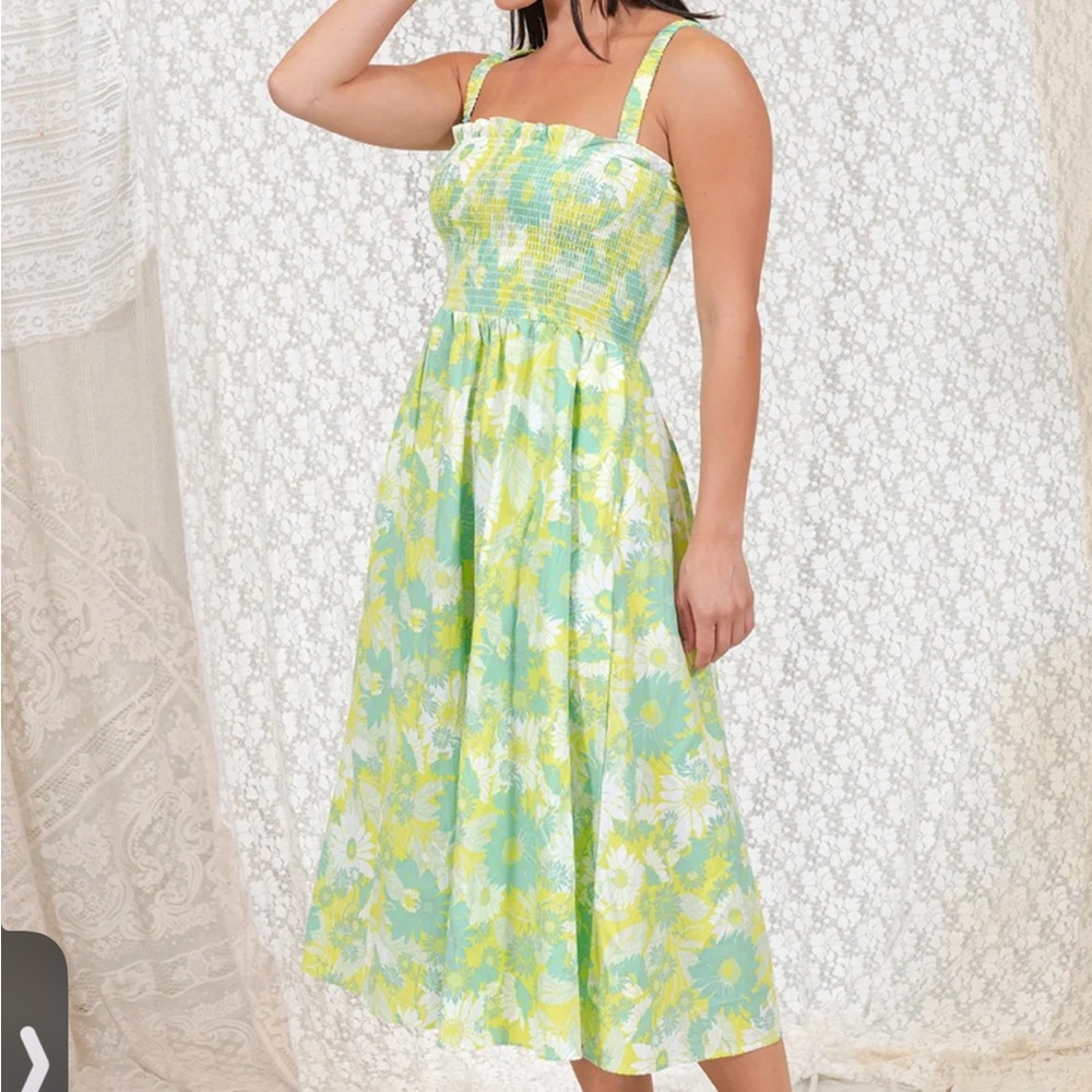 Coco and Jaimeson | Floral Smocked Midi Dress. Printed Poplin Pattern